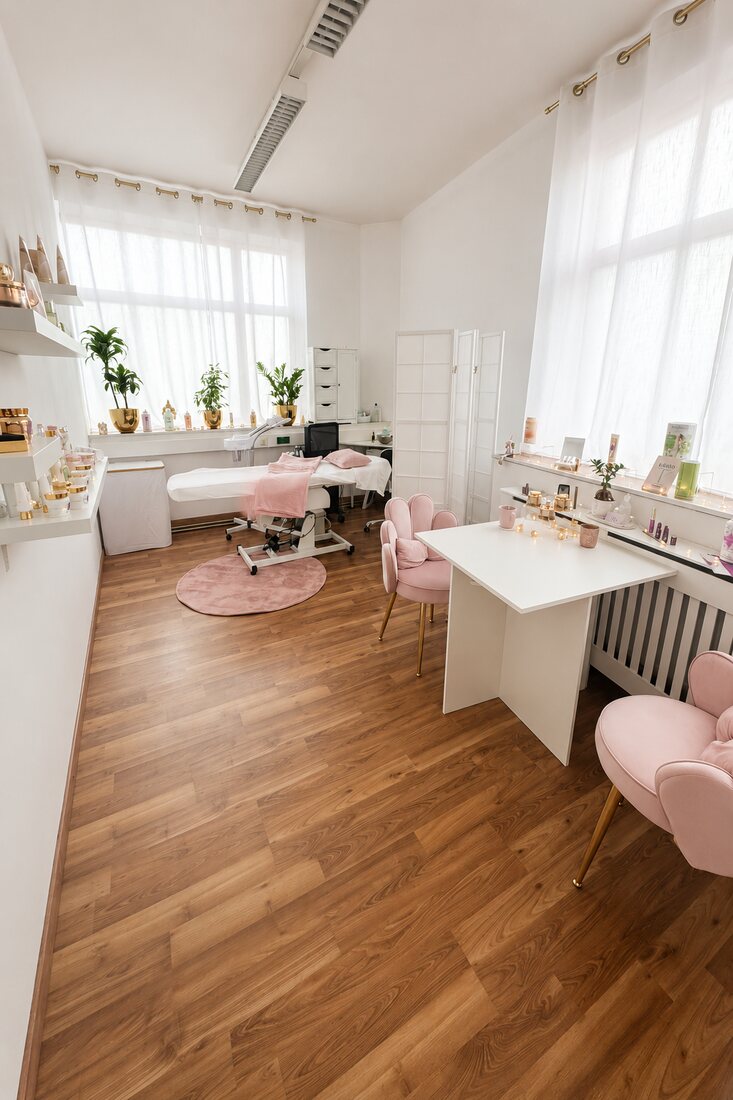 Behandlungsraum im Kosmetikstudio larcosmetic in Wien Liesing